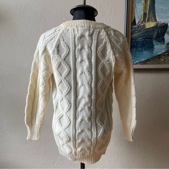 Vintage 100% acrylic 1970s chunky knit cream coloured sweater size small - Picture 3 of 14